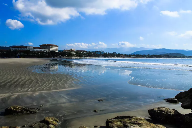 Quantas praias existem no Guarujá?