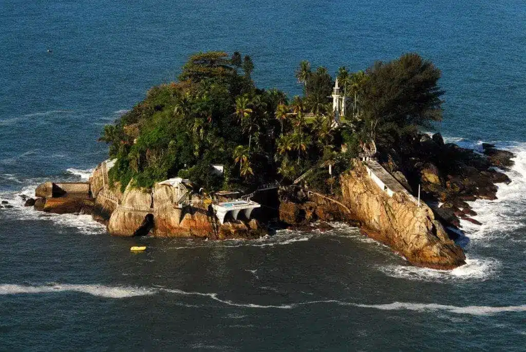 foto aérea da ilha dos arvoredos guaruja são paulo
