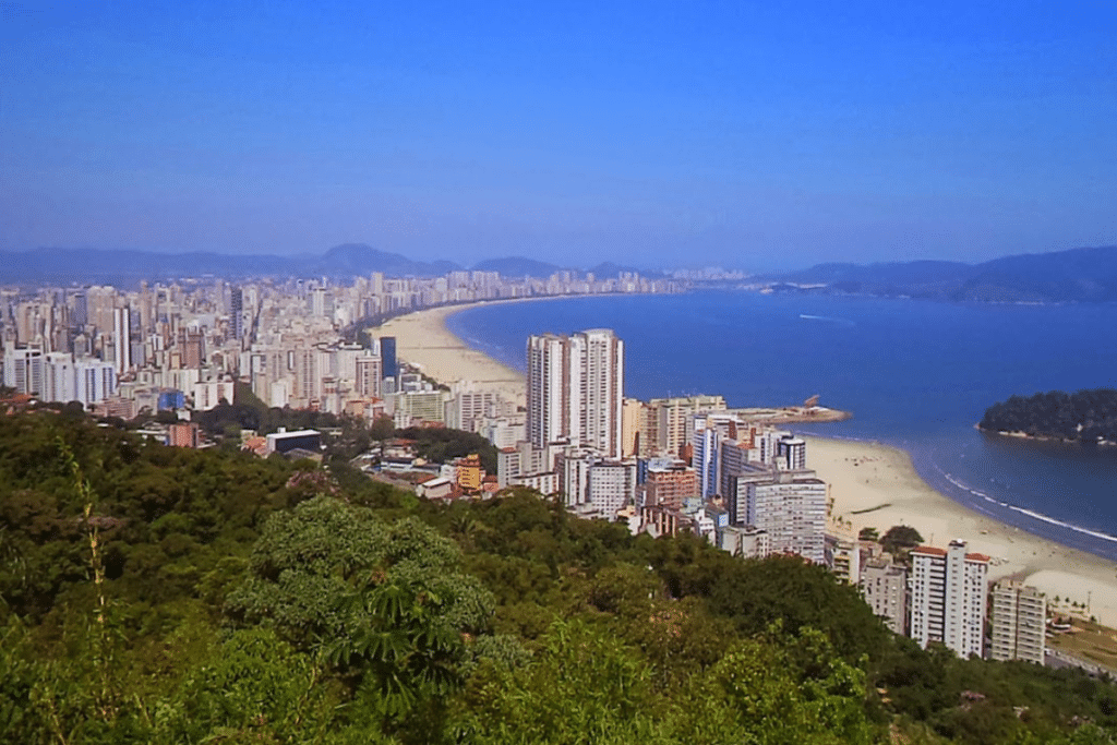 Um Passeio pelos Tesouros Históricos à Beira-Mar