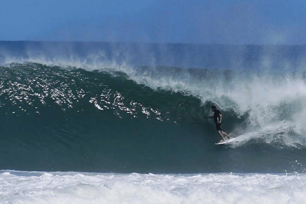 Praia do Guarujá vs. Praia de Maresias: Qual é a Melhor para o Seu Estilo?