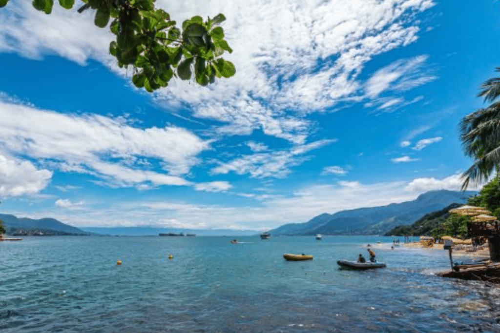 Arquipélago de Ilhabela: Uma Escapada Perfeita a Partir do Guarujá