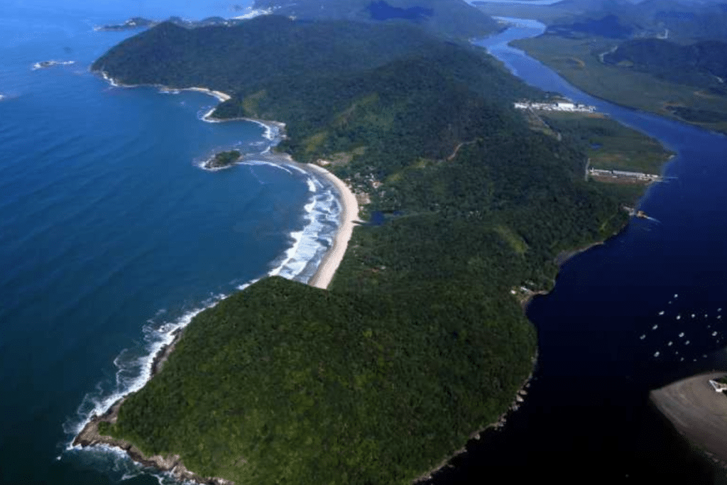 Explorando a Serra do Guararu: Uma Aventura Ecológica no Guarujá