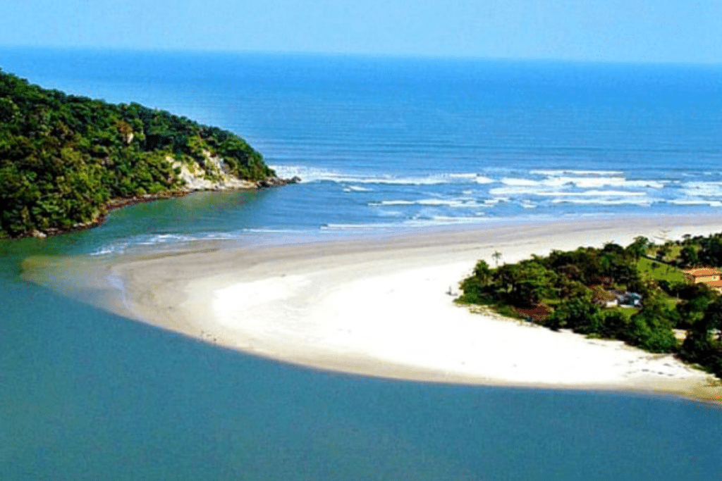 Entretenimento sobre as Ondas: Guarujá e Bertioga em Foco