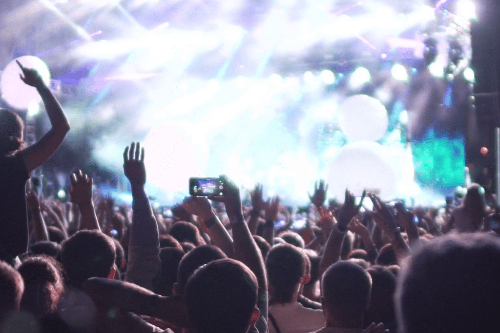 A Magia dos Shows de Verão no Guarujá: Diversão à Beira-mar